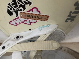 Tabla de Snow Nidecker con Fijaciones Burton