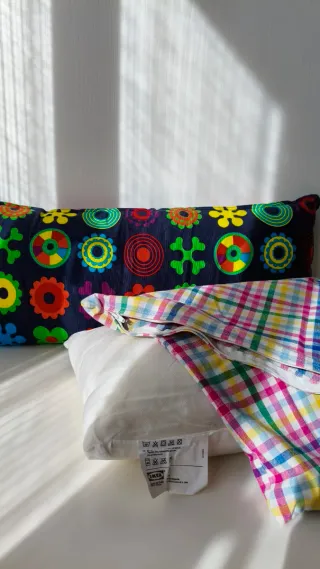 Cojín largo estampado Ikea