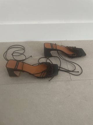 Sandalias Angel Alarcon Piel Tacón Medio Negras