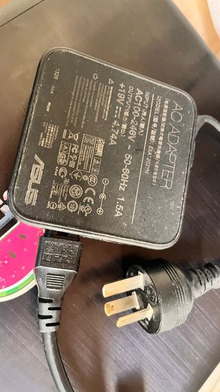 Ordenador portátil ASUS - Funciona -Repuestos