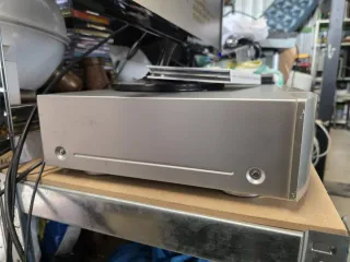 Marantz BD7004 Reproductor CD DVD Blu-Ray