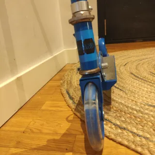 Patinete infantil azul