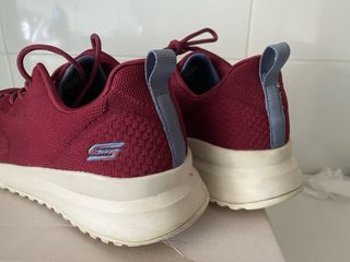 Zapatillas Skechers Mujer Rojas y Beige