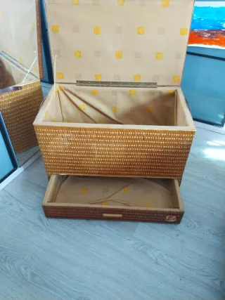 Baúl de mimbre con cajón