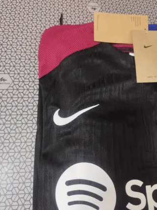 Abbigliamento sportivo FC Barcelona Nero e Rosso