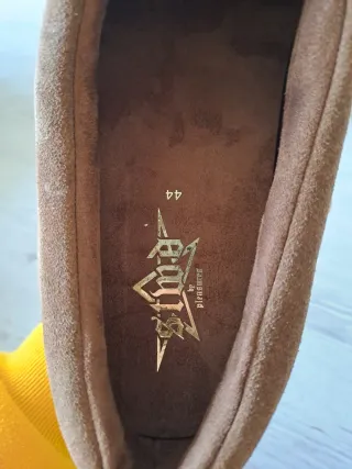 Zuecos STWD x Pleasures Marrones