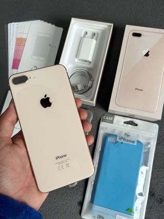 iPhone 8 Plus Dorado + Accesorios