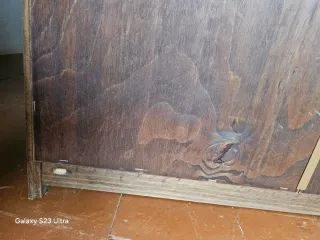 Cajonera de madera rústica