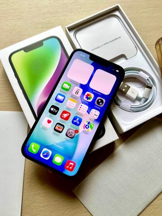 iPhone 14 COMO NUEVO