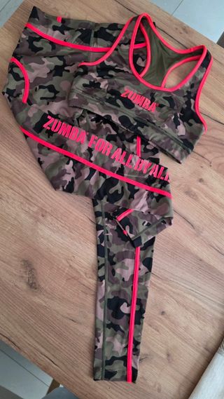 Conjunto deportivo Zumba top y leggings camuflaje