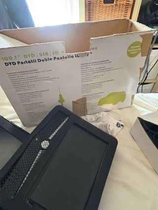 Belson 7 Dual Screen DVD Player