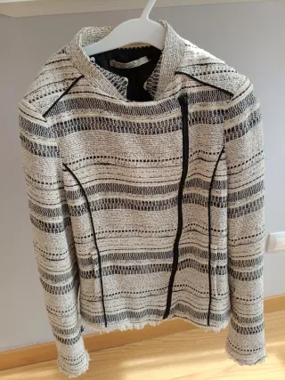 Chaqueta Stradivarius cremallera