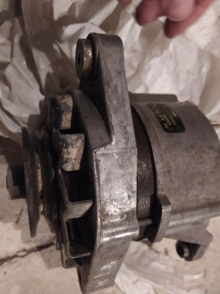 Alternador Bosch para Renault R12