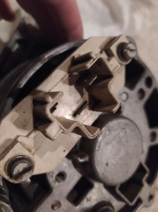 Alternador Bosch para Renault R12