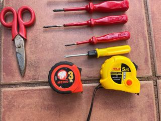 Lote de herramientas varias y maletin