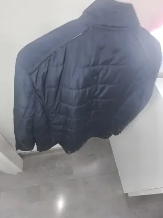 Cazadora Zara Negra Talla L + Regalo Mango