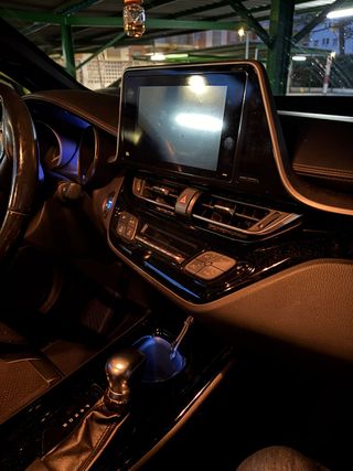 Toyota C-HR 2018 125h ADVANCE