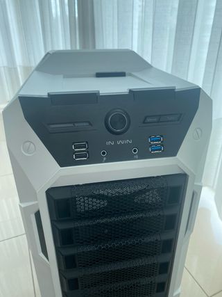 PC Xeon 24 núcleos 32GB RAM 18 SATA