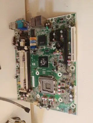 Lote piezas PC: Placa, HDD, RAM, Fuente