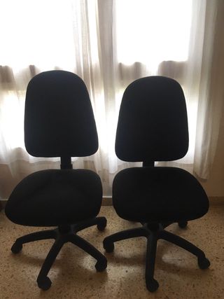 2 sillas oficina negras comodas