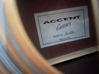 Guitarra Acústica Accent