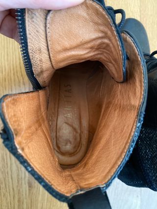 Botas Hispanitas Negras con Cordones