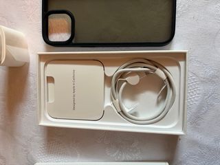 iPhone 15 128GB Negro + Cargador y Funda