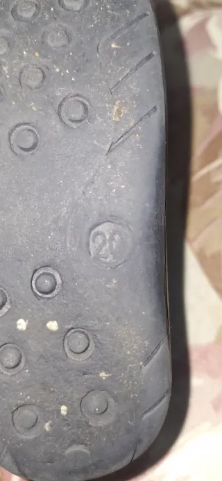 Zapatillas de bebé rosas y azules