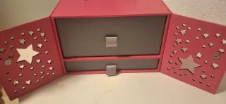 Mini joyero rosa con estrellas de madera y cartón