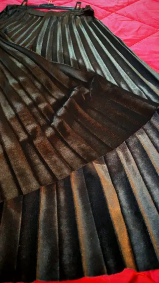 Pantaloni larghi neri plissettati