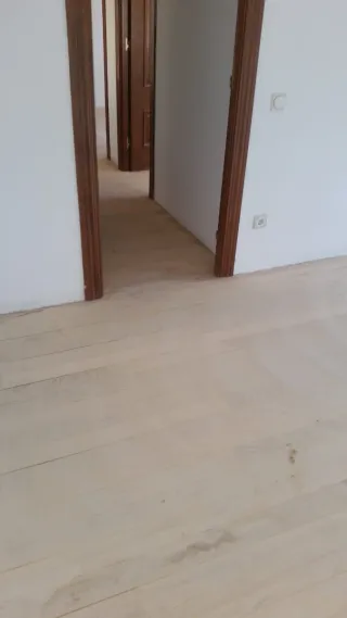 Tarimas, puertas y pintura para reformas