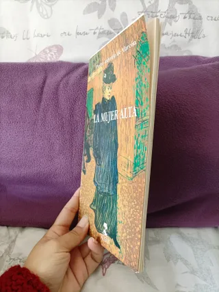 La mujer alta