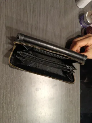 Cartera Guy Laroche Negra