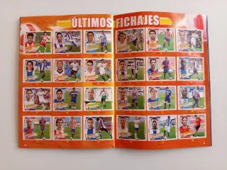 ALBUM OFICIAL LIGA ESTE 2010-2011 - PANINI