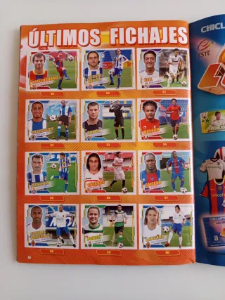 ALBUM OFICIAL LIGA ESTE 2010-2011 - PANINI