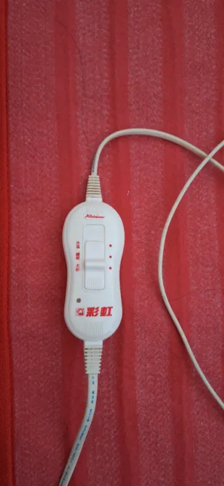 Manta eléctrica roja franela