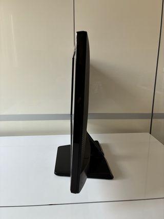 Televisor LG 22 pulgadas LCD color negro