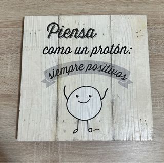 Cuadro en madera con frase motivadora