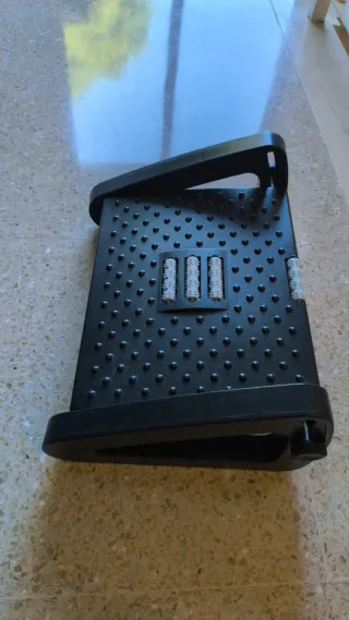 Silla de oficina con reposapiés