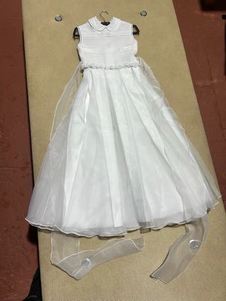 Vestido blanco de fiesta para niña