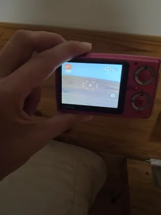 Cámara Digital Fujifilm FinePix Z Rosa + Cargador