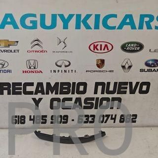 MOLDURA DERECHA PARACHOQUES DELANTERO CITROEN C4