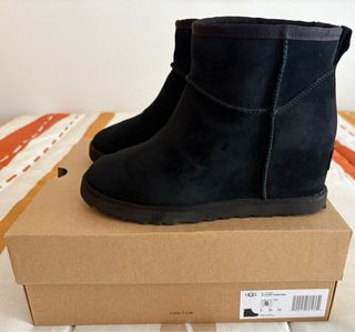 Botas UGG Negras Talla 36