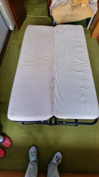 Sofá Cama Tela Blanca y Amarillo