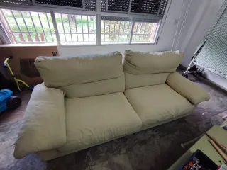 Sofá de 4 plazas beige