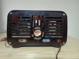 Radio Vintage Marrón y Beige