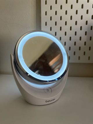 Espejo Beurer con luz LED 5x