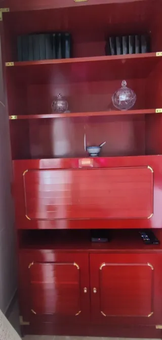 Modulo mueble bar estantería madera.