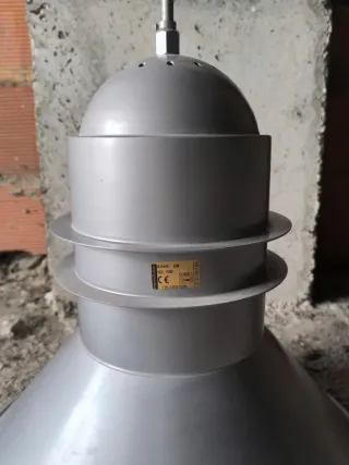 Lámpara Campana Metálica Gris