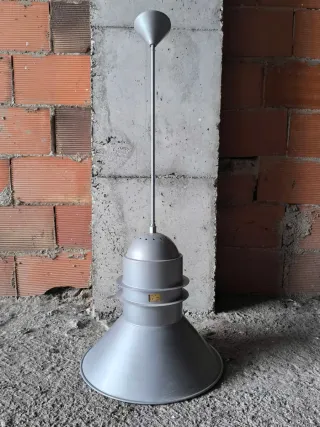 Lámpara Campana Metálica Gris